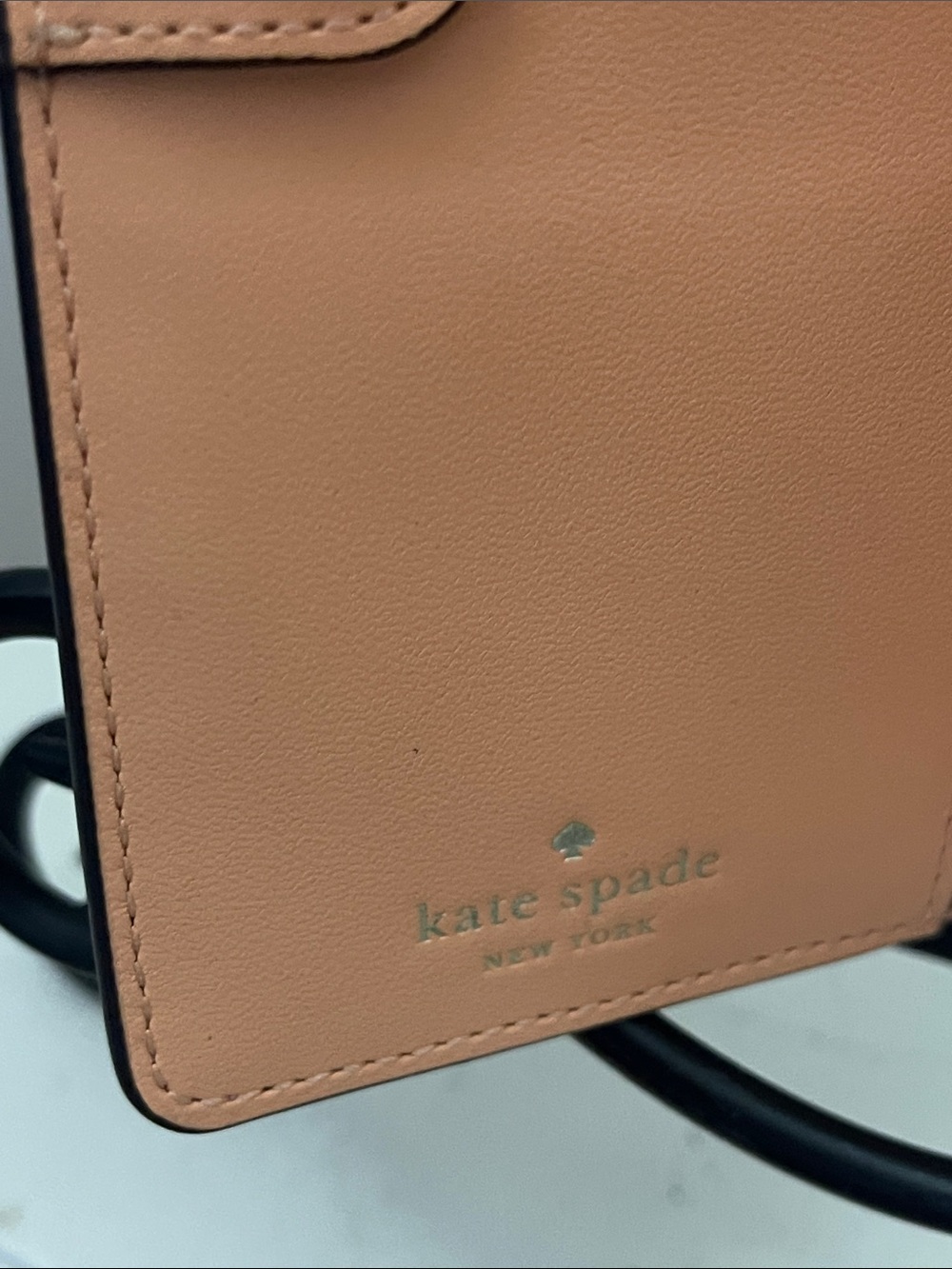 Kate Spade Bubble Gum Pink Leather Wallet with Gold Logo - Picture 4 of 8
